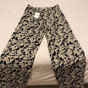 Brand new Holiday Yin Yang pants